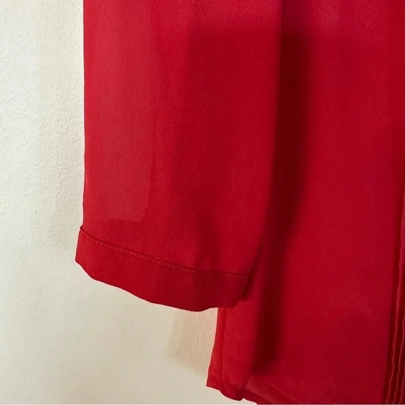H&M Women's Red 3/4 Sleeve Button-Up Sheer/Lightweight Blouse Size 2 GUC - Picture 6 of 7